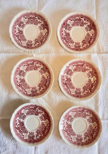 Six petites assiettes - six,