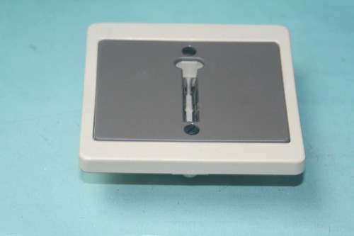 Prise téléphone conjoncteur