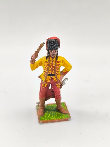 Niena figurine plomb peint