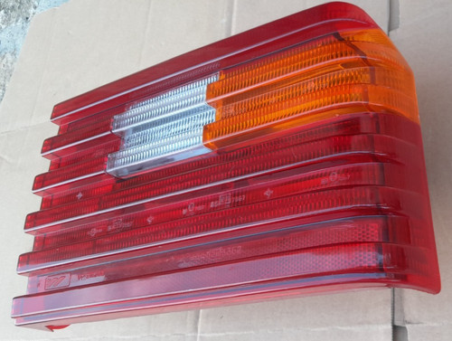 Right tail light - -, austin