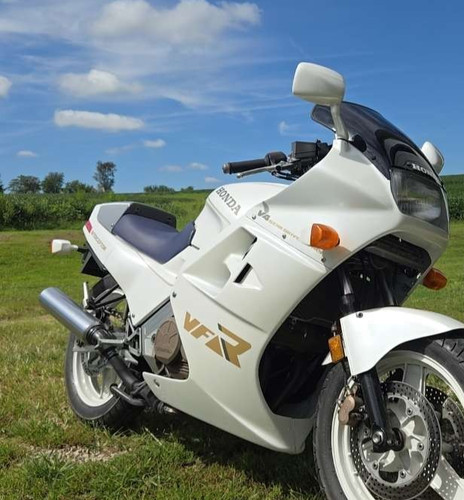 Honda vfr750f vfr700f rc24 - vfr750f,