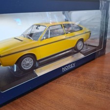 RENAULT 15 TL jaune déco