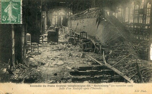 Paris incendie poste central - poste,