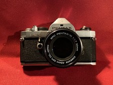 Boitier argentique Pentax MX avec 50 mm smc Pentax - M  1:1.7 50mm.