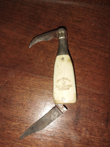 Couteau coupe muselet - coupe,