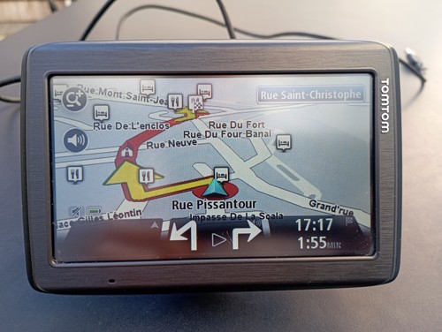 Gps tomtom via 135 maj - gps, –