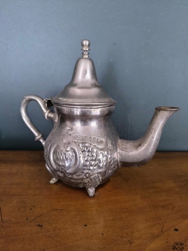 Ancienne théière marocaine - ancienne,