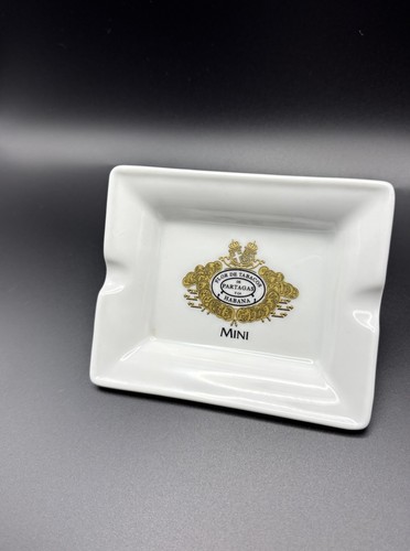 Rare small empty ashtray - rare,