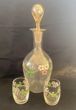 Belle carafe à liqueur et 2