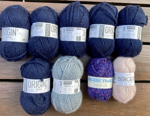 Lot pelotes de - de, 9