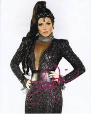 LANA PARRILLA Signed 8x10 ONCE UPON A TIME REGINA MILLS EVIL QUEEN Photo