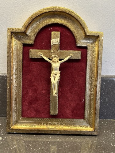 Crucifix cadre style louis - crucifix,