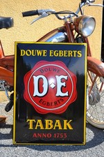 Plaque émaillée DOUWE EGBERTS 1753 D-E tabac cigarette enamel sign
