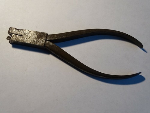 Antique jeweler watchmaker - jeweler,