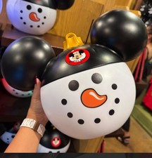 NEW WDW Disney Park 2025 Christmas Mickey Mouse Snowman Light-Up Molded Figurine