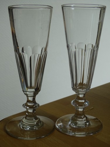 Anciennes flutes champagne - 2,