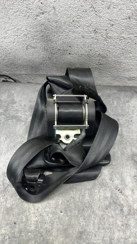 Ceinture arriere droite