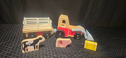 Wooden tractor trailer cow - w/trailer,