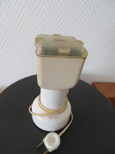 Vintage moulin cafe - a,