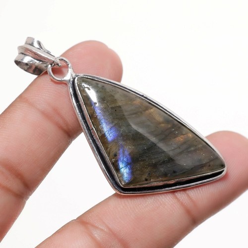 Pendentif pierre précieuse