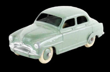 DINKY TOYS 1 / 43th SIMCA 9 ROUND / antique toy