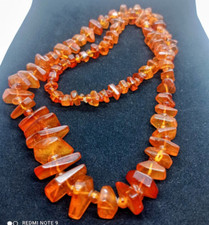 collier d’ambre Baltique vintage avec perles de modèle de dent 1970 URSS