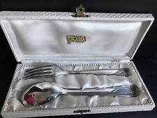 COUVERTS EN ARGENTERIE DANS