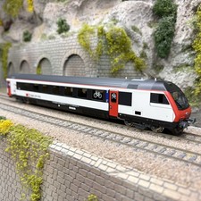 Voiture pilote, train de