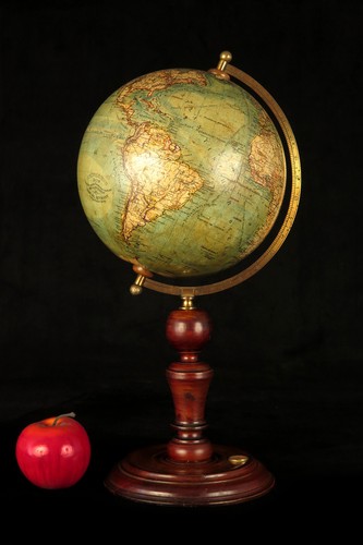 Ancien globe terrestre