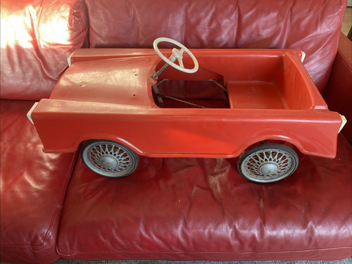 Voiture pedales ancienne - pedales,