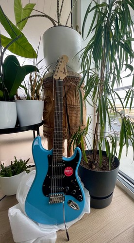 Guitare électrique neuve - électrique,
