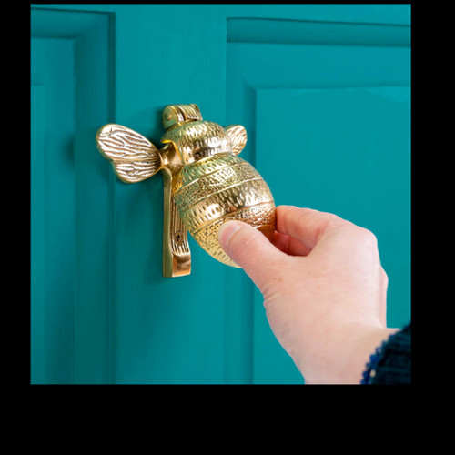 Frappe porte abeille dans - frappe,