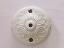 ANCIENNE ROSACE DE PLAFOND EN