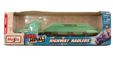 MAISTO Highway Haulers camion semi remorque 1:64 METAL NEUF