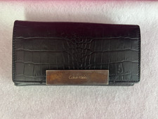 Calvin Klein  Wallet Clutch Zip Snap Embossed continental checkbook  Black