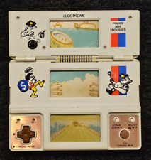 LUDOTRONIC Police Aux Trousses  vintage handheld electronic tri-screen game WORK