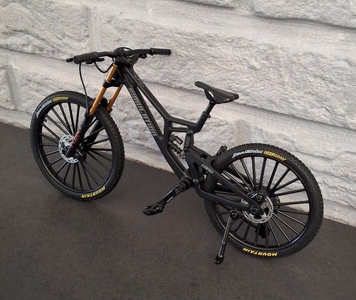 Vélo vtt miniature échelle - vélo,
