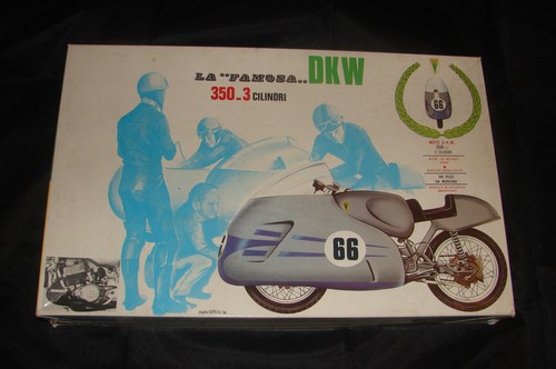 Protar maquette moto la - protar, 1/9