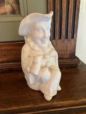 Petit pichet en porcelaine