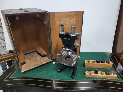 Microscope boite - boite, +