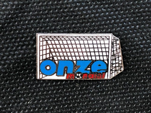 Pins pin badge sport foot - badge,