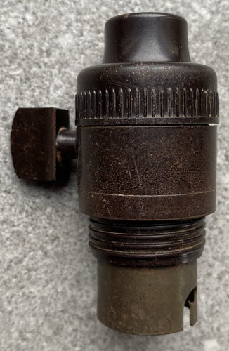 Ancienne douille interrupteur - ancienne,