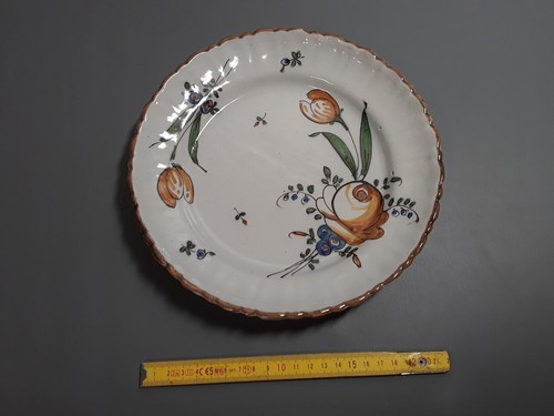 Très ancienne assiette eme - 18,