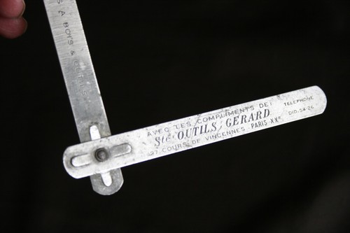 Centimètre ouvrier - d'ouvrier, cm