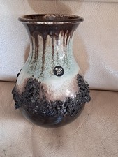Vase poterie de lave