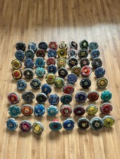 Gros lot toupies Beyblade