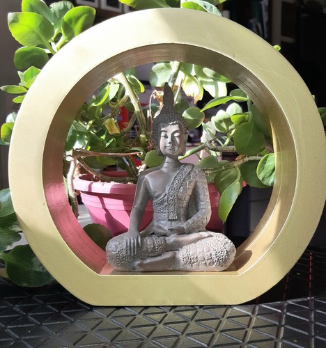 Bouddha gris dans cercle - , doré