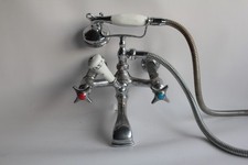 Ancien robinet de baignoire