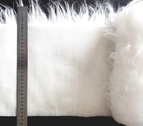 Tissu fausse fourrure blanche - fausse,