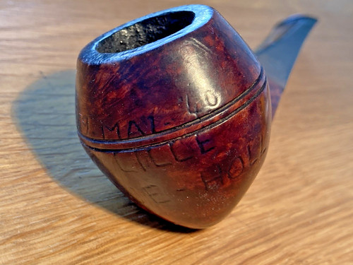 Pipe gravée prisonnier armee
